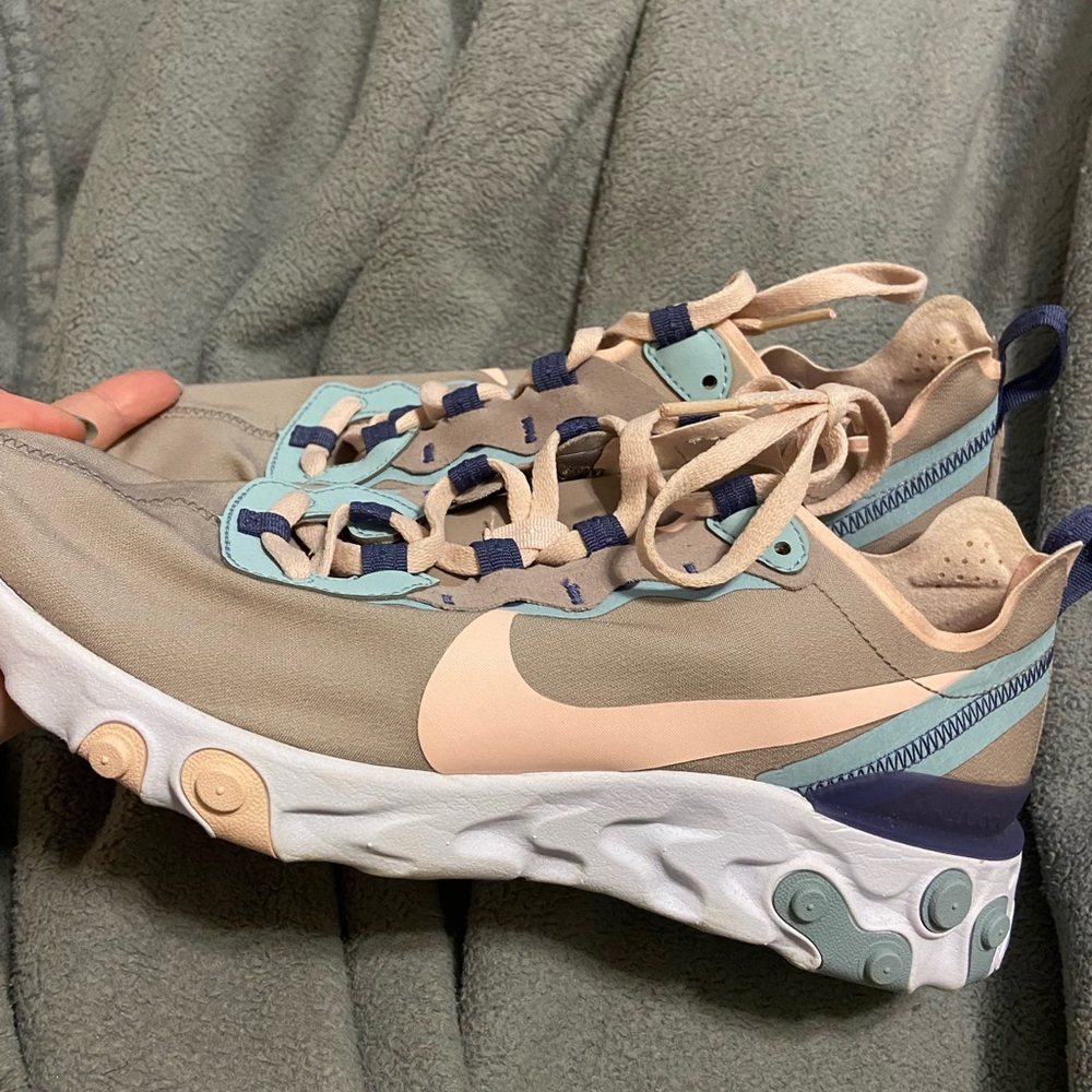 Nike Beige and Blue Women's Sneakers